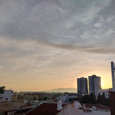 Malaga Yellow Duplex Free Parking And Terrace Exterior foto