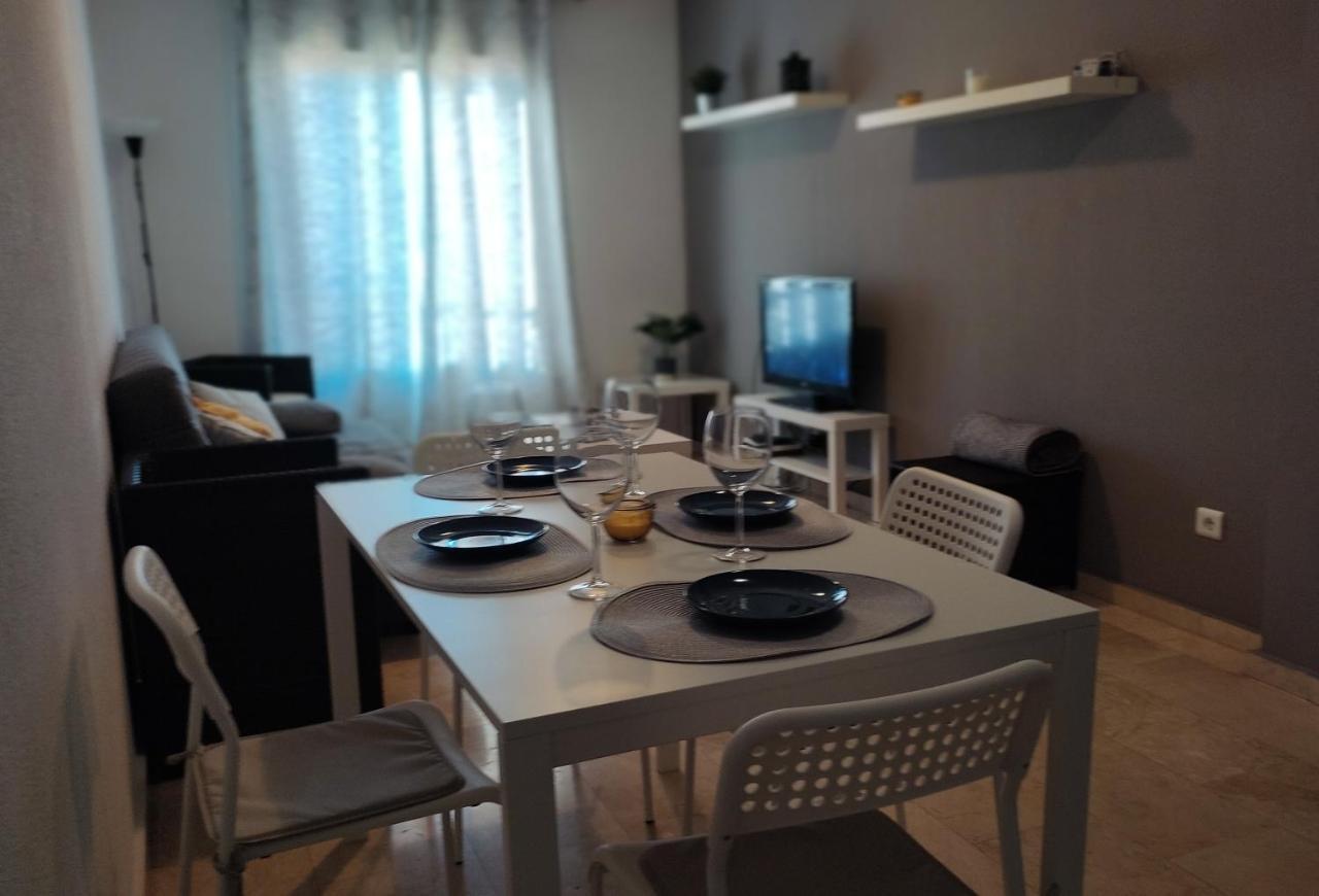 Malaga Yellow Duplex Free Parking And Terrace Exterior foto