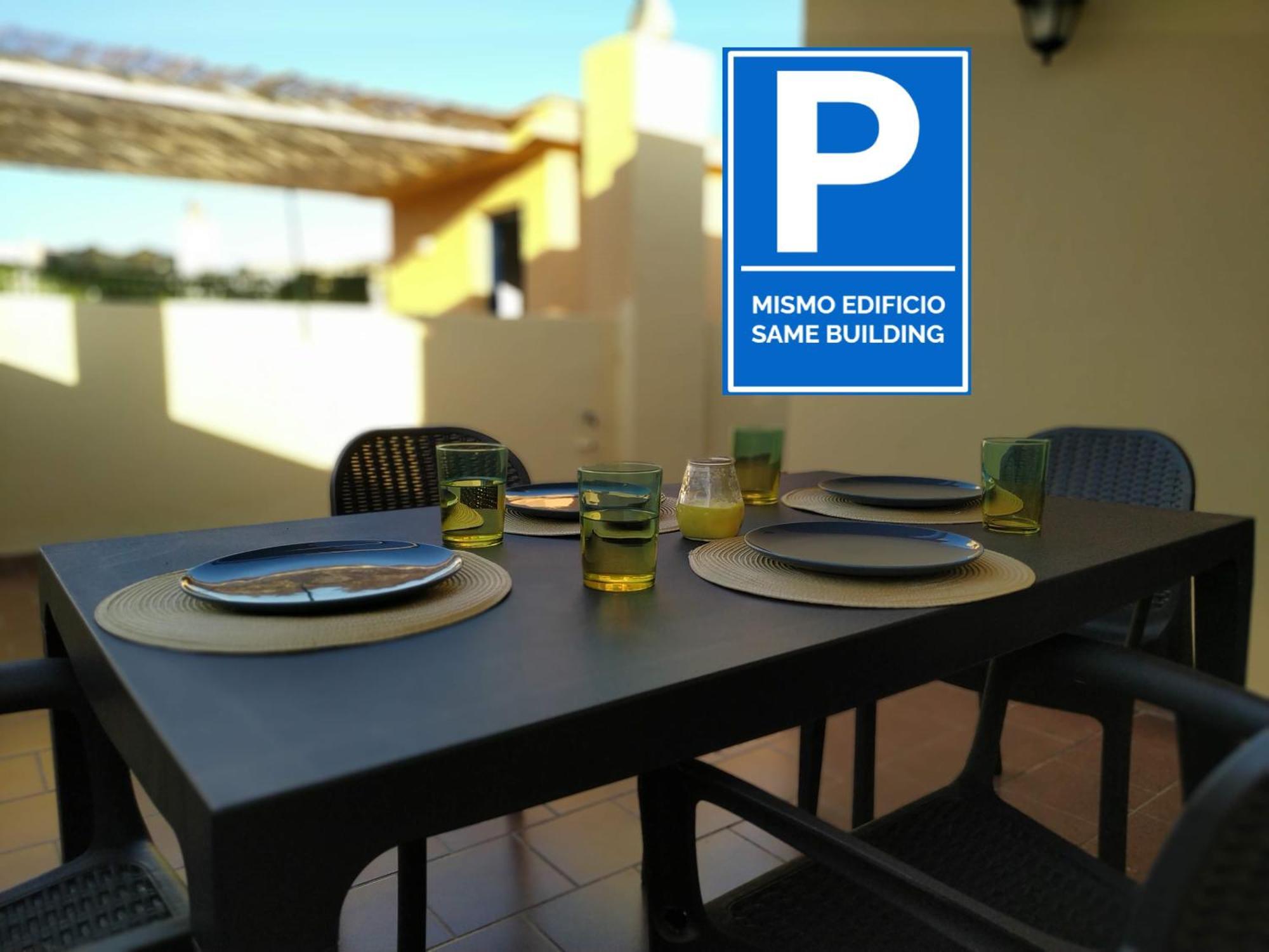 Malaga Yellow Duplex Free Parking And Terrace Exterior foto